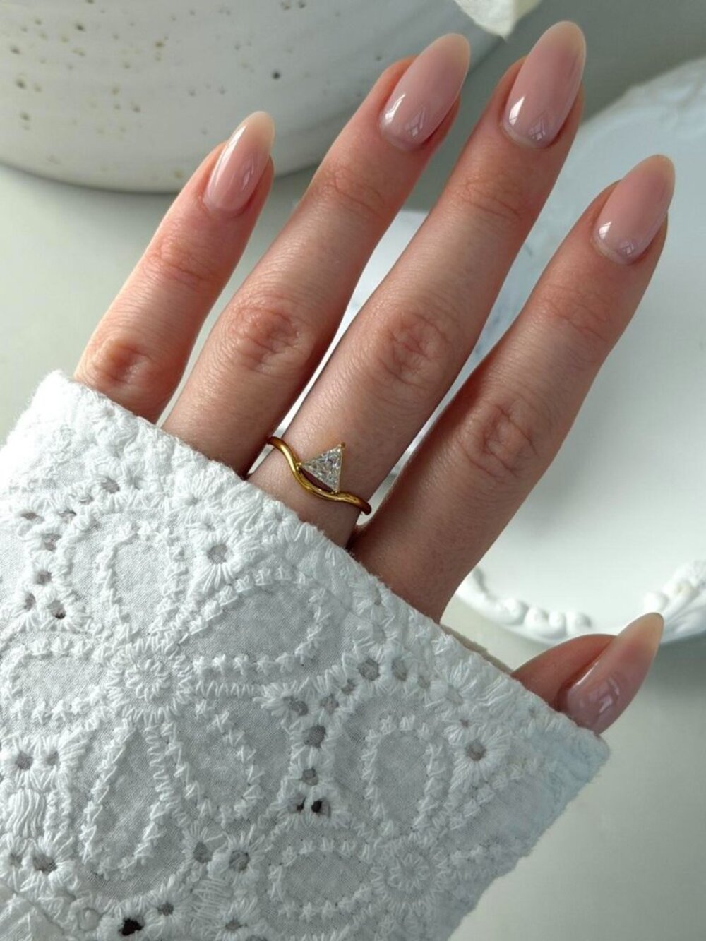 Sku0563 Retro Gold White Gemstone Women Minimalist Ring Stainless steel+gift bag